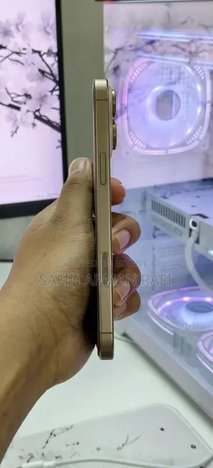 Apple iPhone 16 Pro Max (ব্যবহৃত)