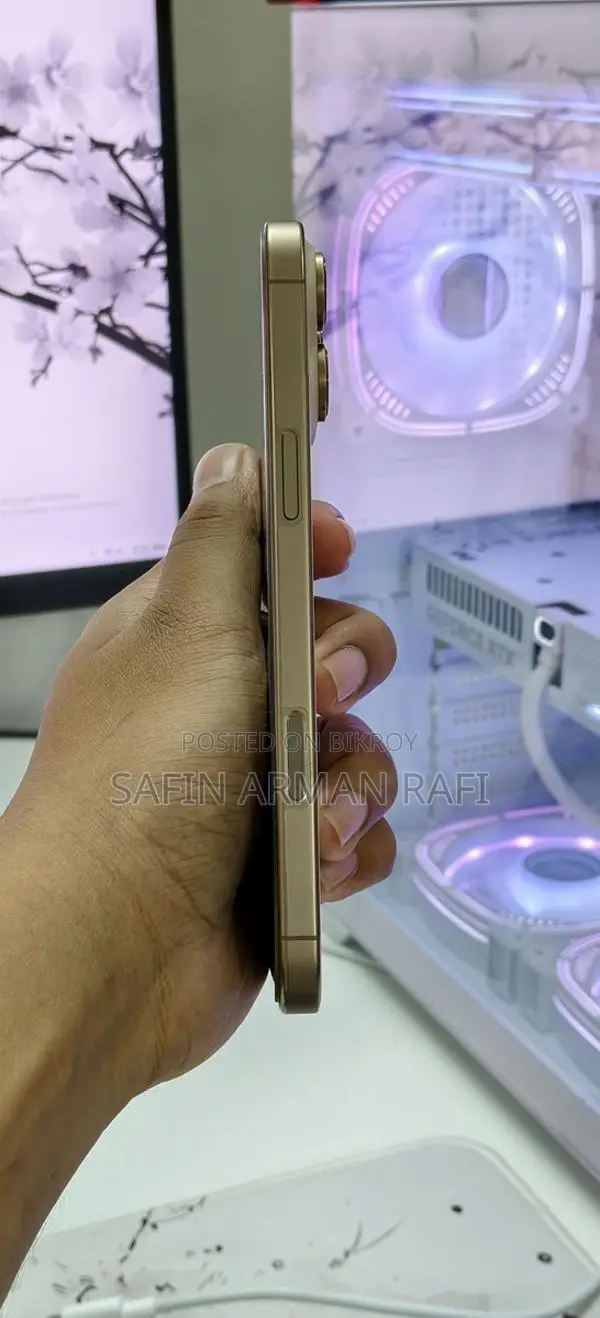 Apple iPhone 16 Pro Max (ব্যবহৃত)
