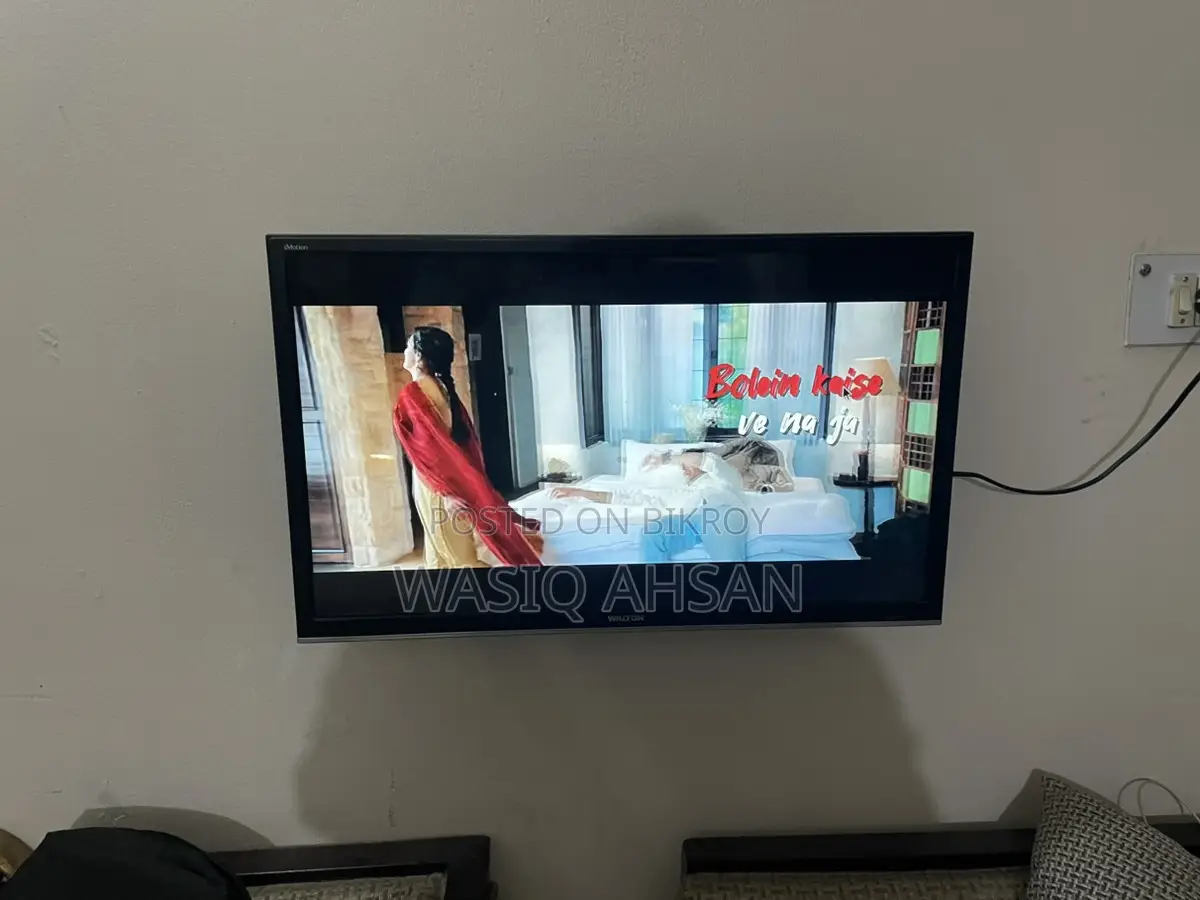 Walton 28” Non-Smart TV