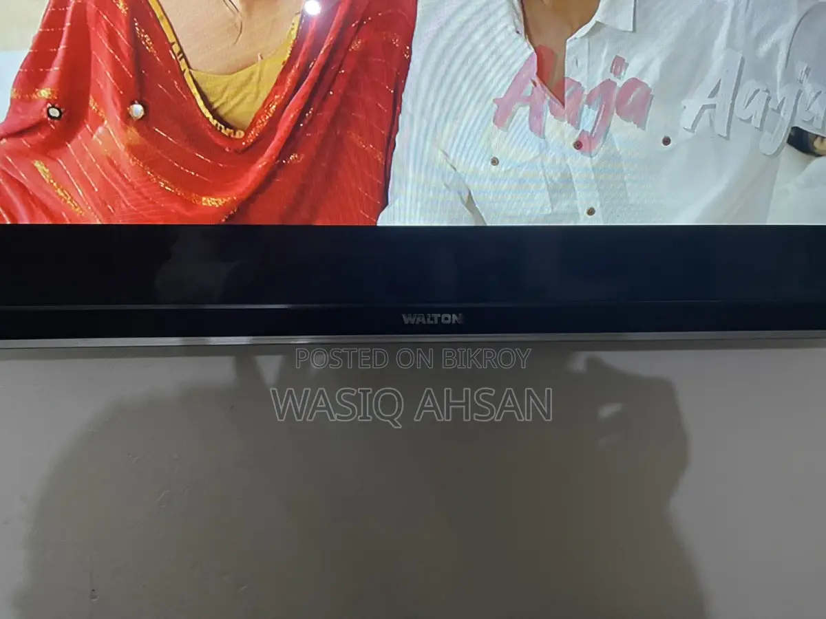 Walton 28” Non-Smart TV
