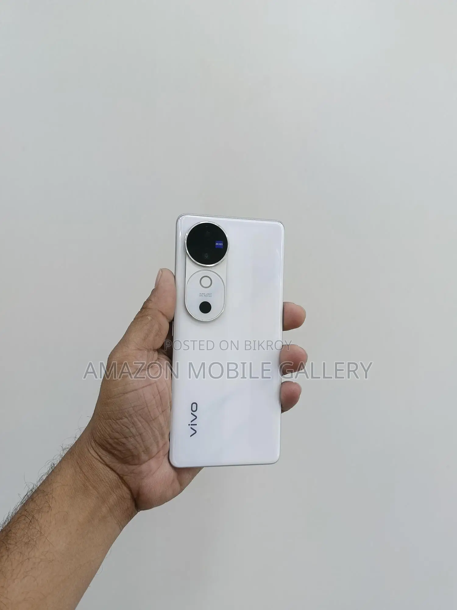 Vivo V40 12/256 (Used)