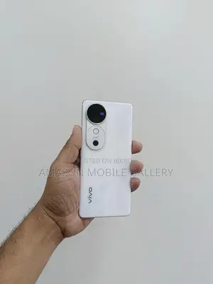 Vivo V40 12/256 (Used)