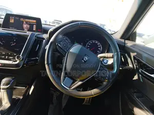 Toyota Crown Hybrid RS Advance 2020