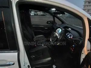 Toyota Esquire HYBRID GI PREMIUM 2021