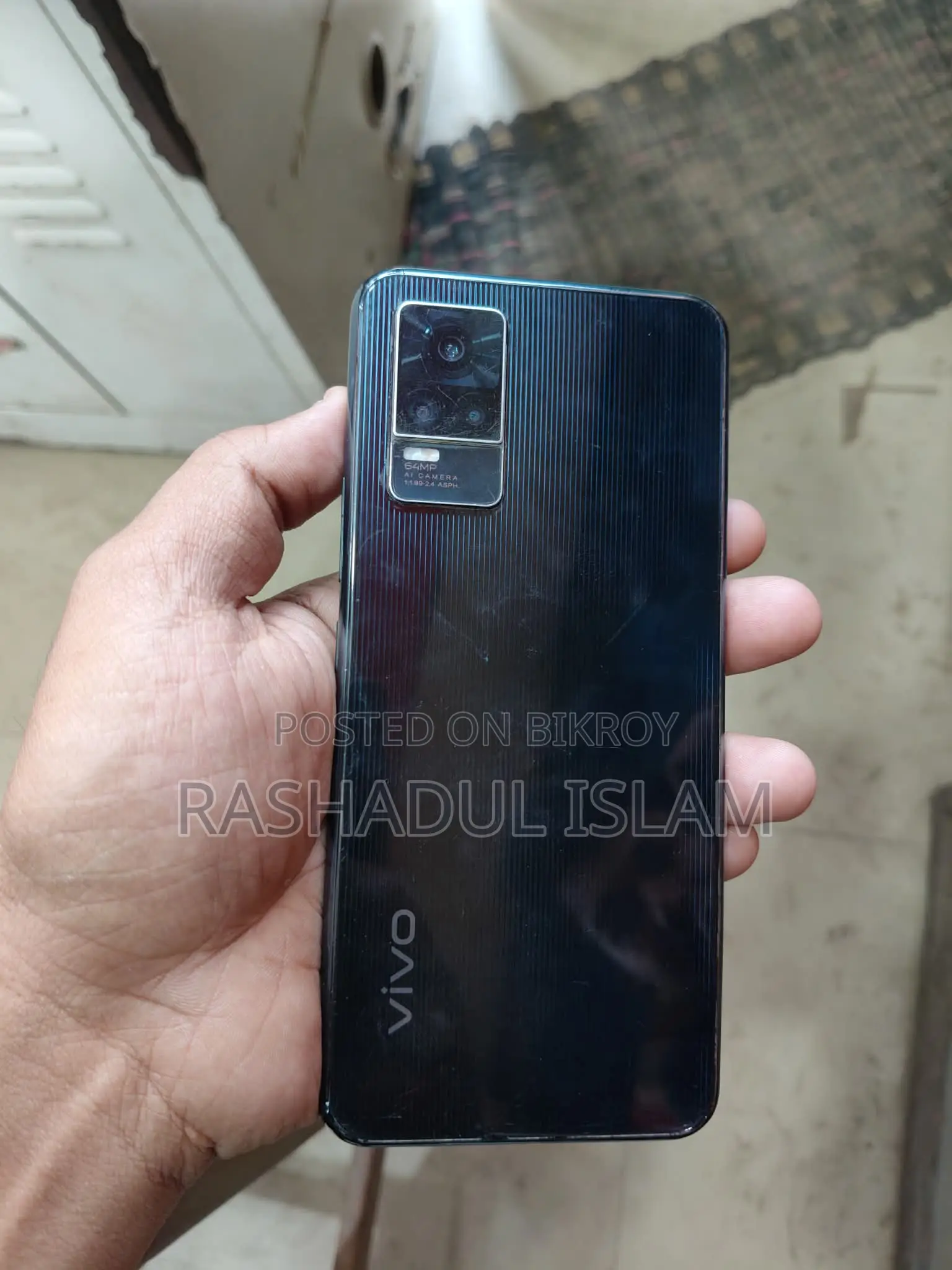 Vivo V21e 8/128 (Used)