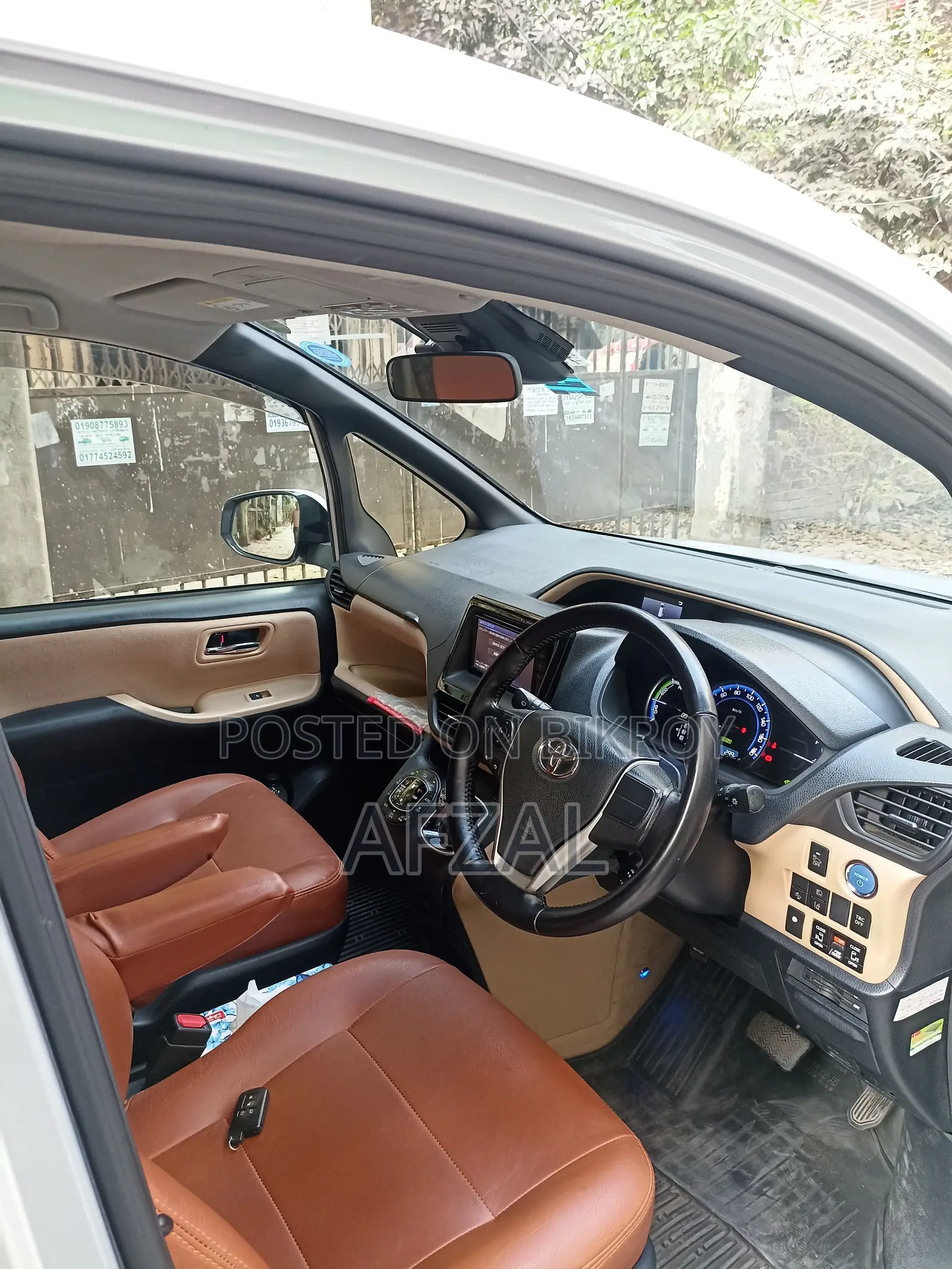 Toyota Noah G package 2016