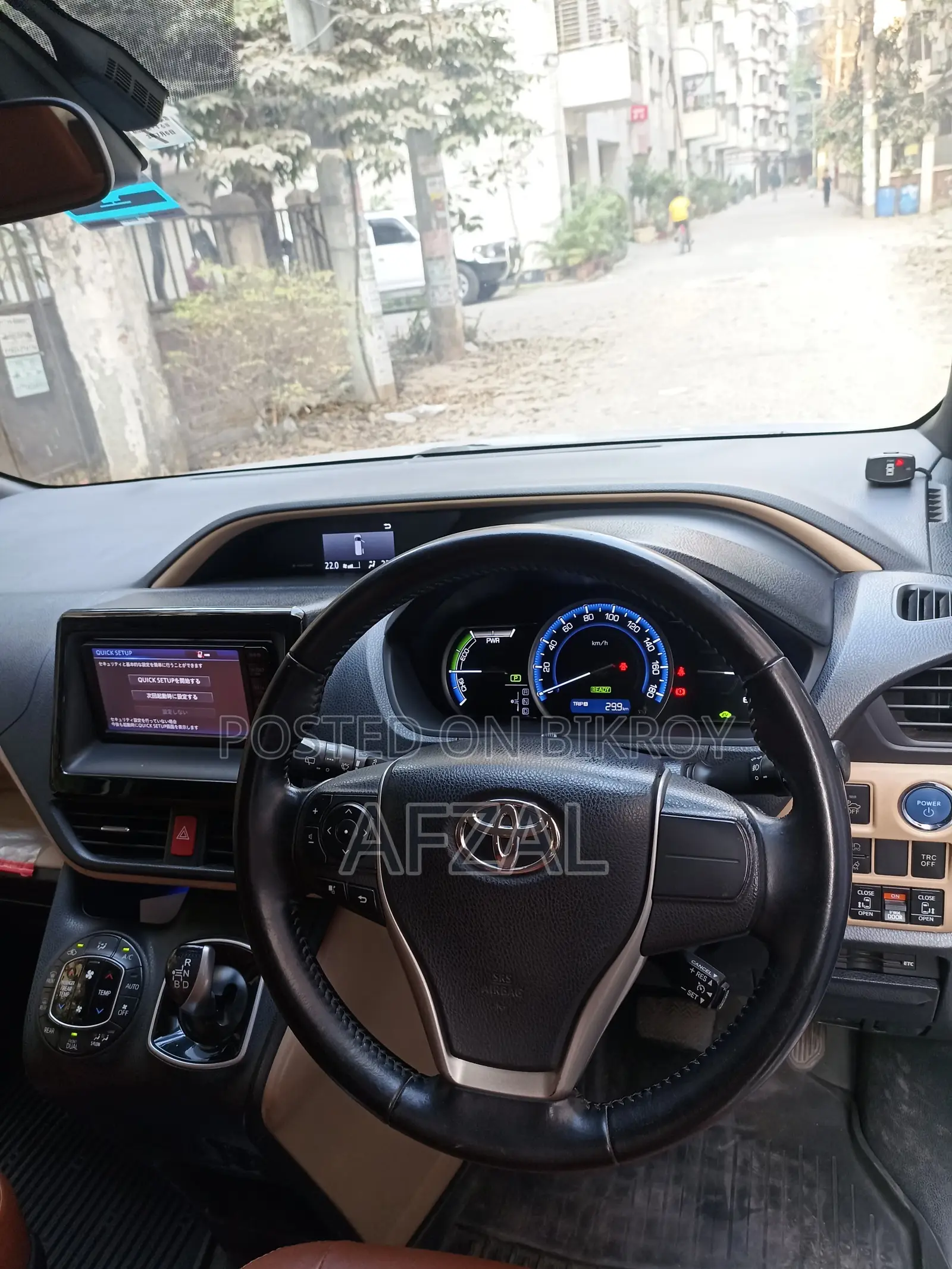 Toyota Noah G package 2016