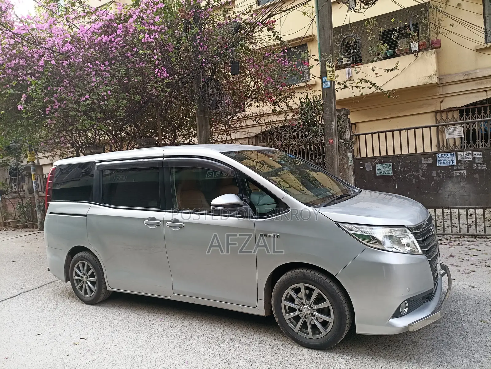 Toyota Noah G package 2016