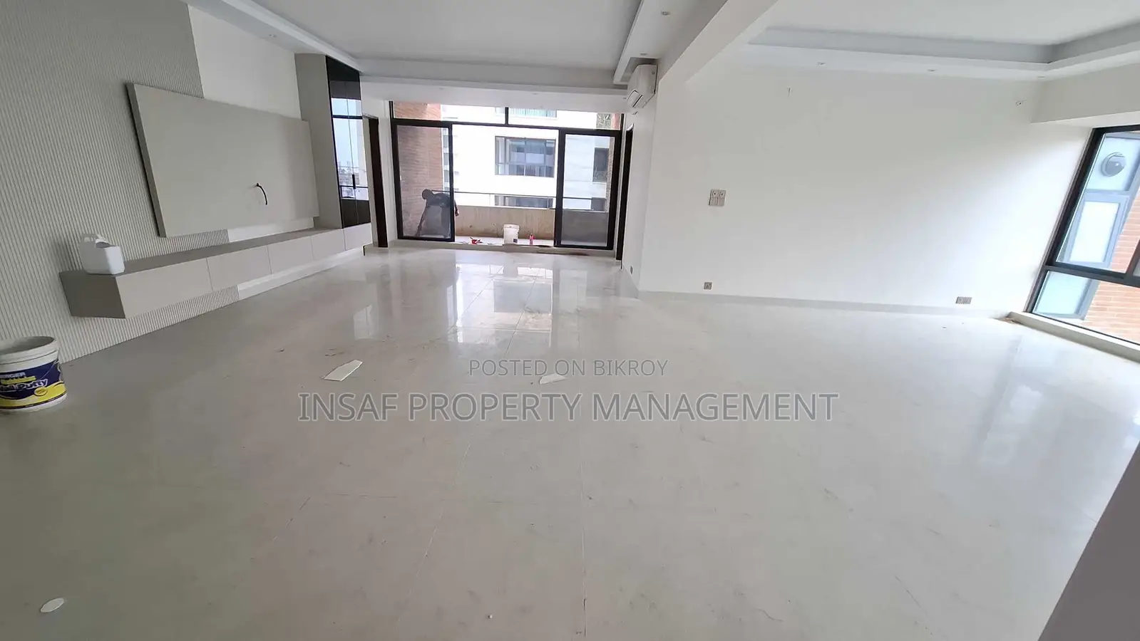 4bdrm Apartment in Gulshan for sale