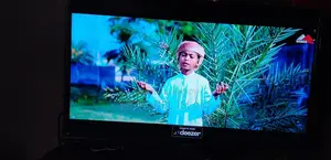 Walton 32 "Smart Tv With Maxq4k Android Box