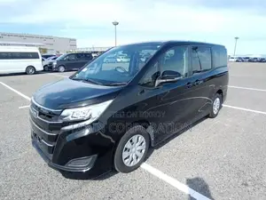 Toyota Noah Non Hybrid Push 4 AP 2021