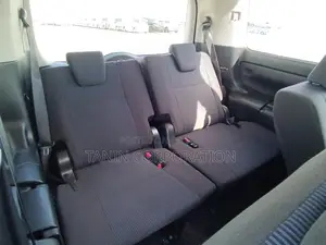 Toyota Noah Non Hybrid Push 4 AP 2021