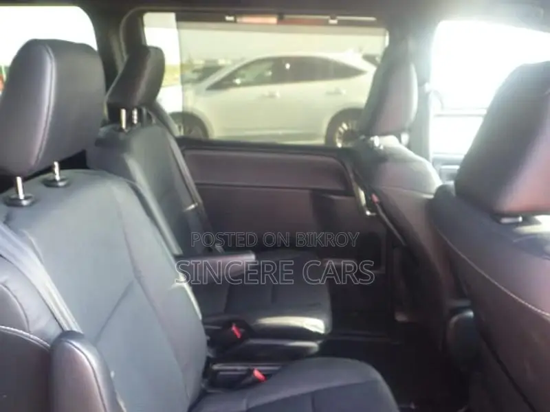 Toyota Esquire Gi Blk Purple Trd 2021