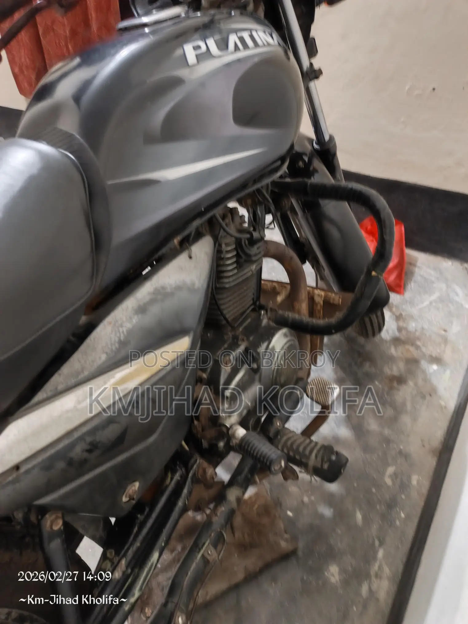 Bajaj Platina 100 . 2016