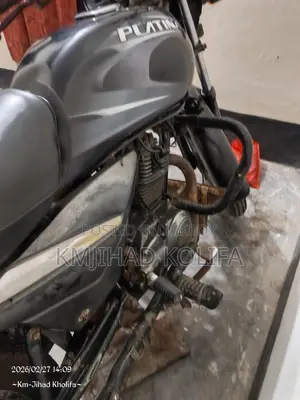 Bajaj Platina 100 . 2016