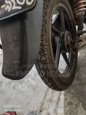 Bajaj Platina 100 . 2016