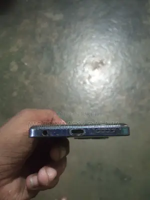 Infinix . (Used)