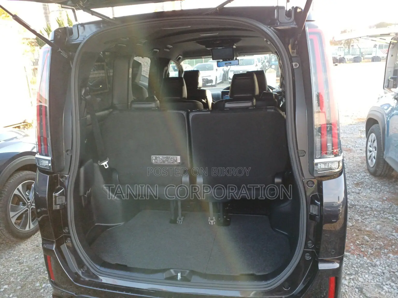 Toyota Esquire Hybrid GI Premium 2020