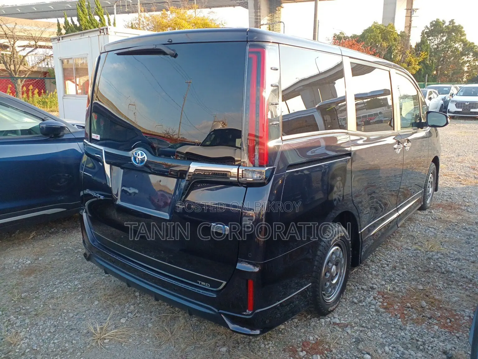 Toyota Esquire Hybrid GI Premium 2020