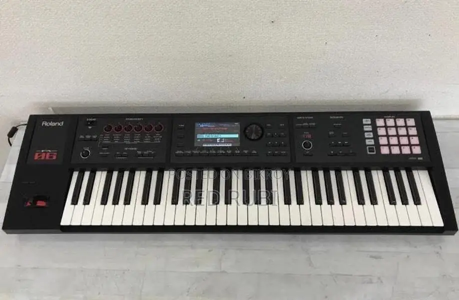 Roland Fa-06 প্রায় নতুন