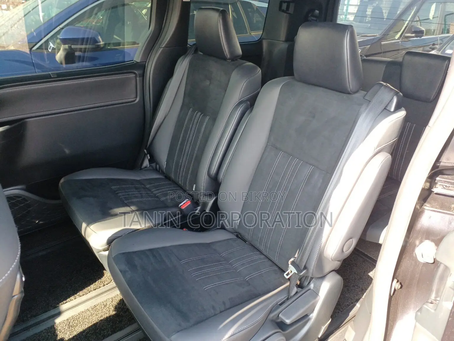 Toyota Esquire Hybrid GI Premium 2020