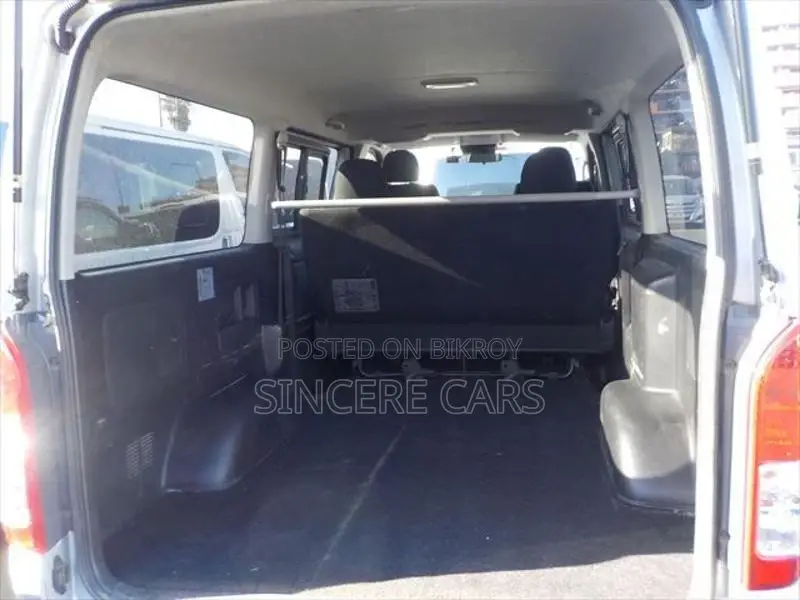 Toyota Hiace SUPER GL LED 2021