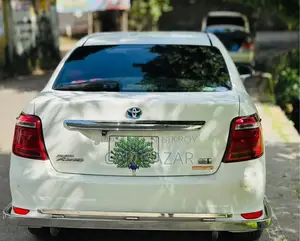 Toyota Axio Hybrid New Shape 2017
