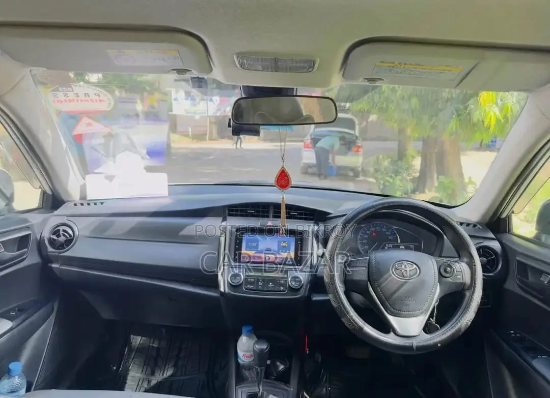 Toyota Axio Hybrid New Shape 2017