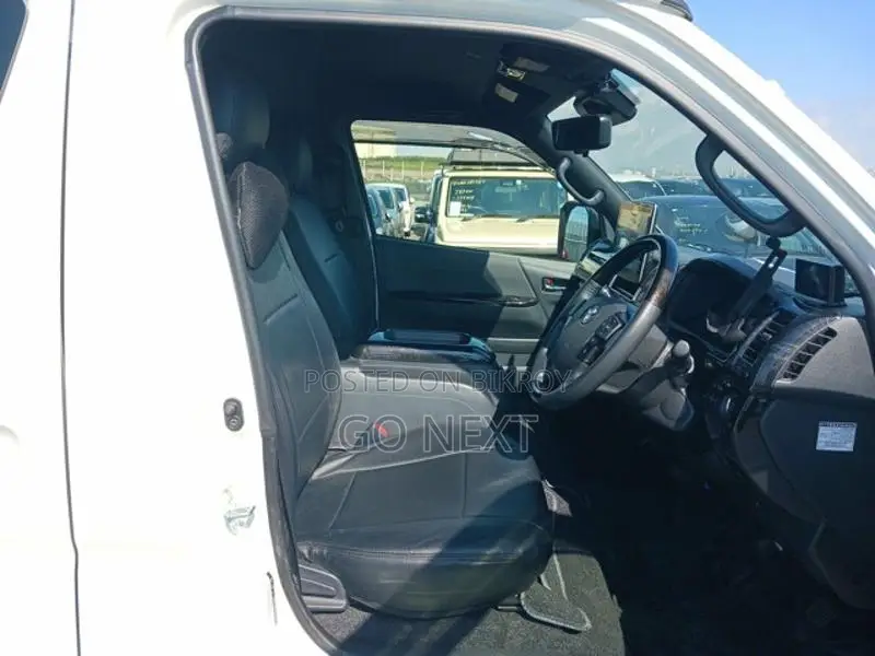 Toyota Hiace SGL Dark Prime II 2021