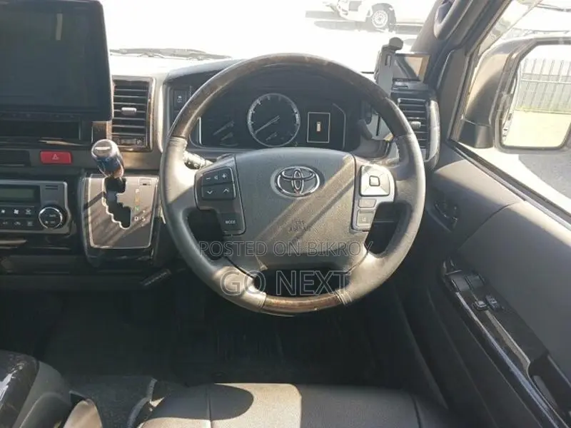 Toyota Hiace SGL Dark Prime II 2021
