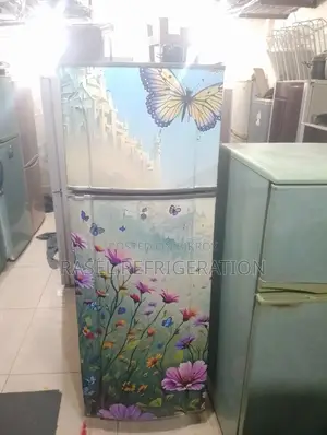 Running 14 CFT refrigerator for sale