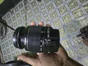 Canon 77D Camera
