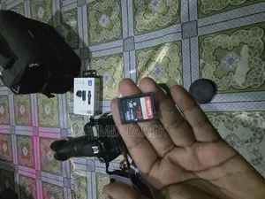 Canon 77D Camera