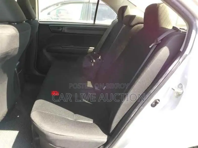 Toyota Axio Hybrid EX Package 2021