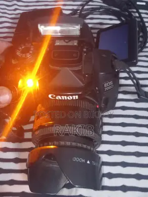 Canon 700D Camera Kit Lens (11-52)