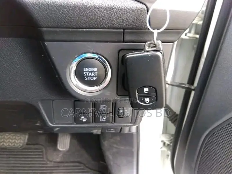 Toyota Axio EX NON HYBRID 2021