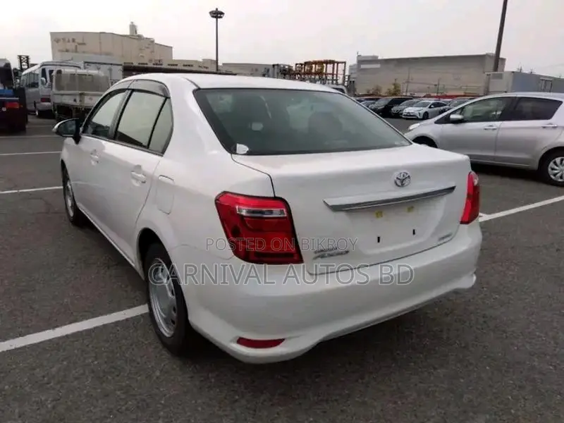 Toyota Axio EX NON HYBRID 2021