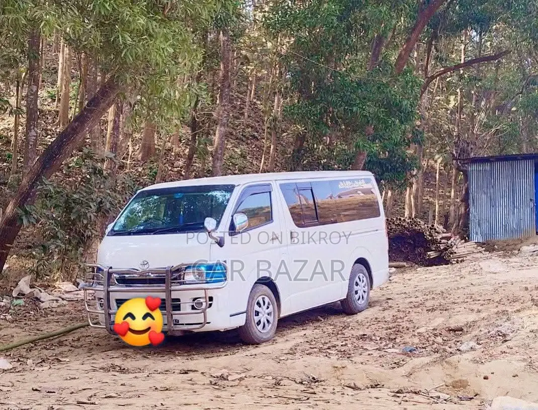 টয়োটা হাইয়েস সুপার জিএল ই ডি এসি ২০০৬