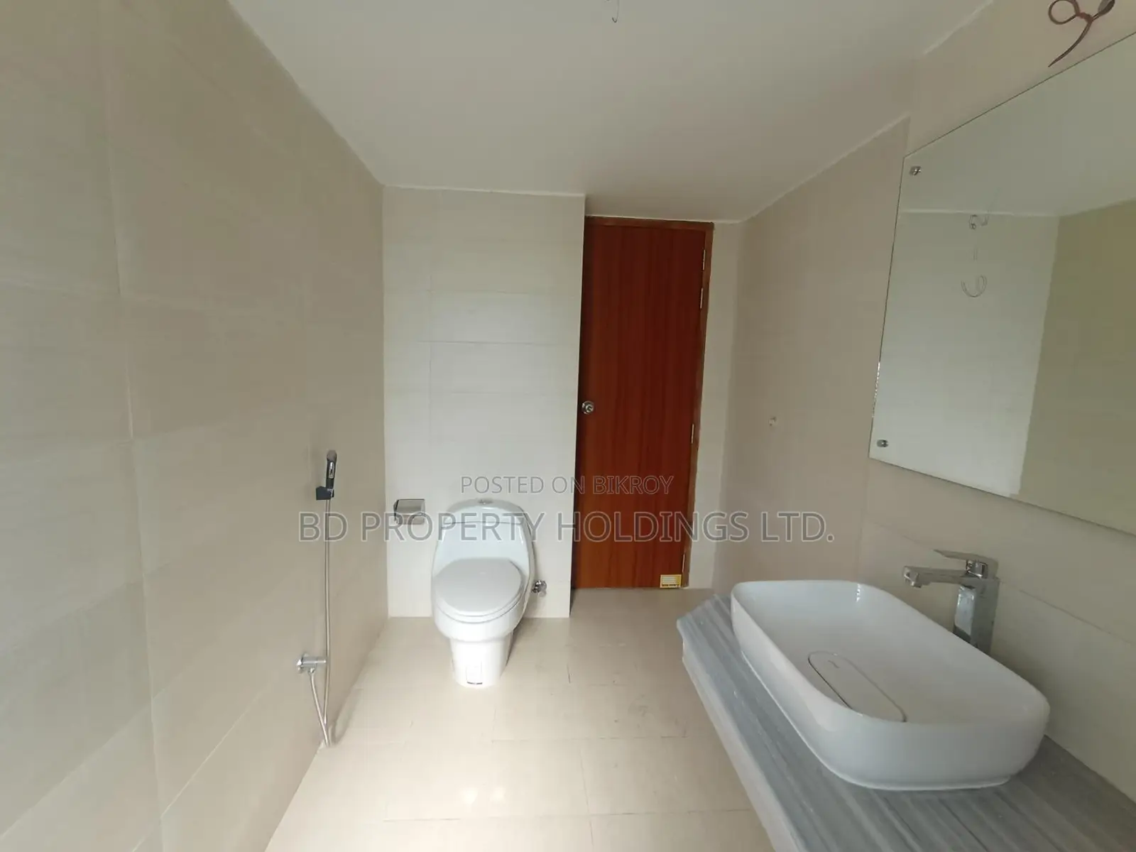 2500 SFT Luxurious Brand New Ready Flat for Rent in Rupayan City Uttara