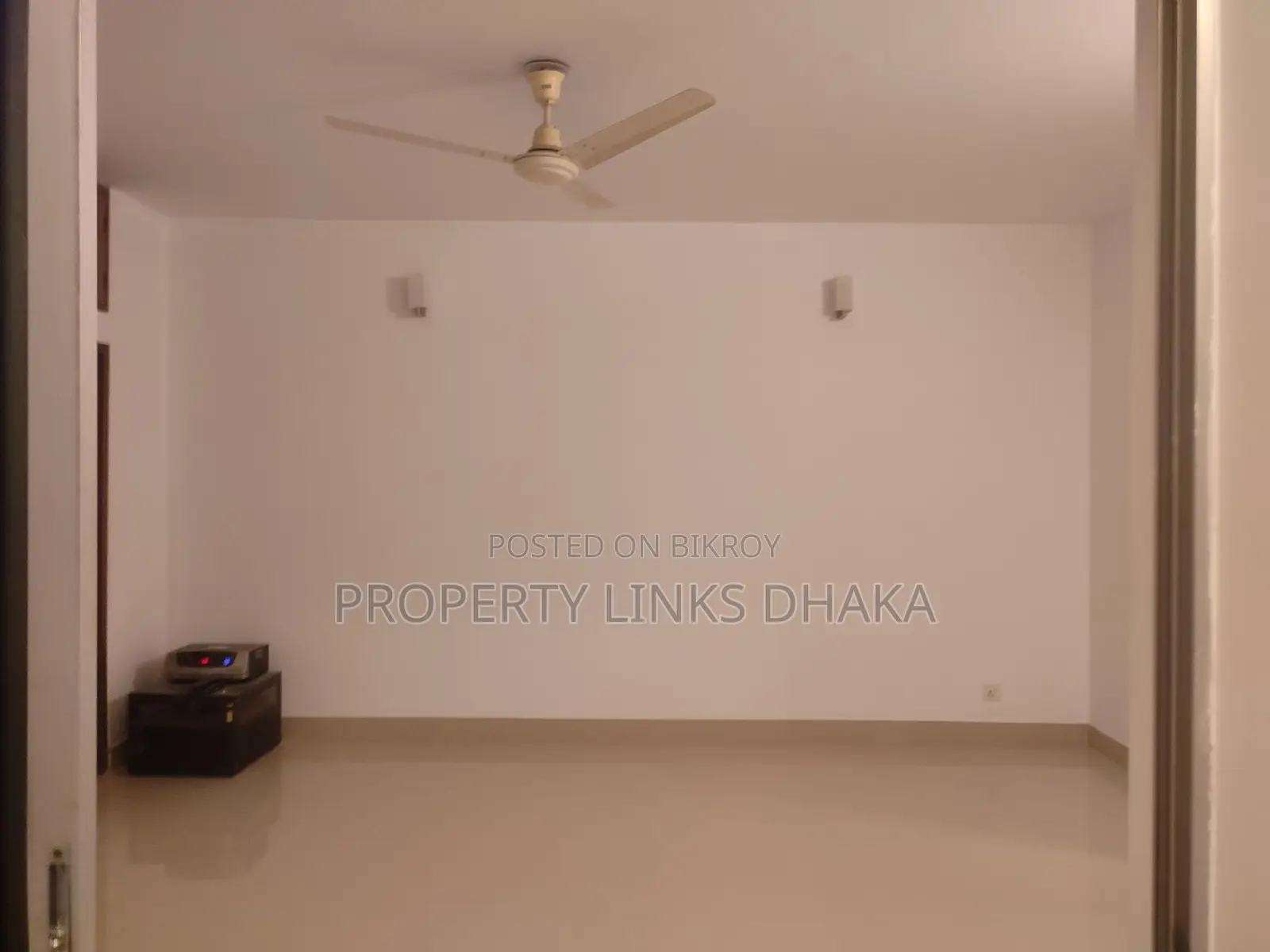 Newly Renovated flat for Rent in Baridhara Diplomatic Zone