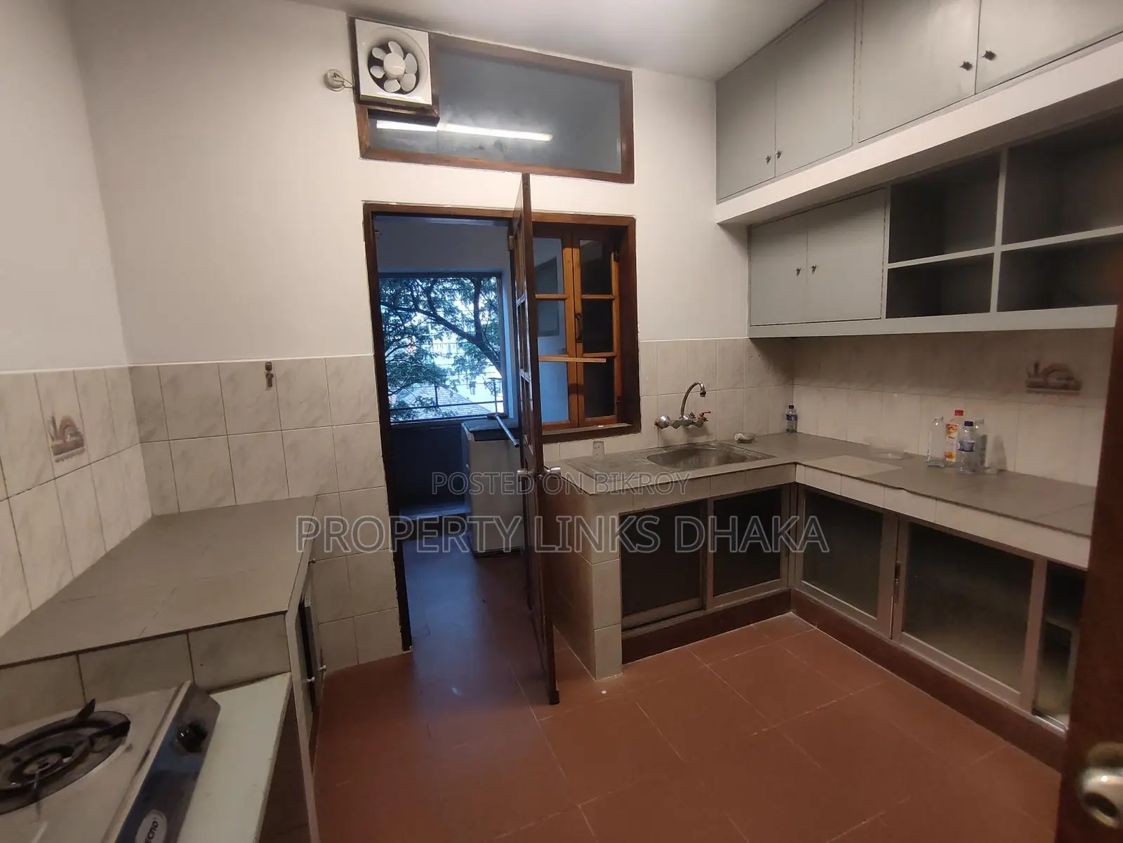 Newly Renovated flat for Rent in Baridhara Diplomatic Zone