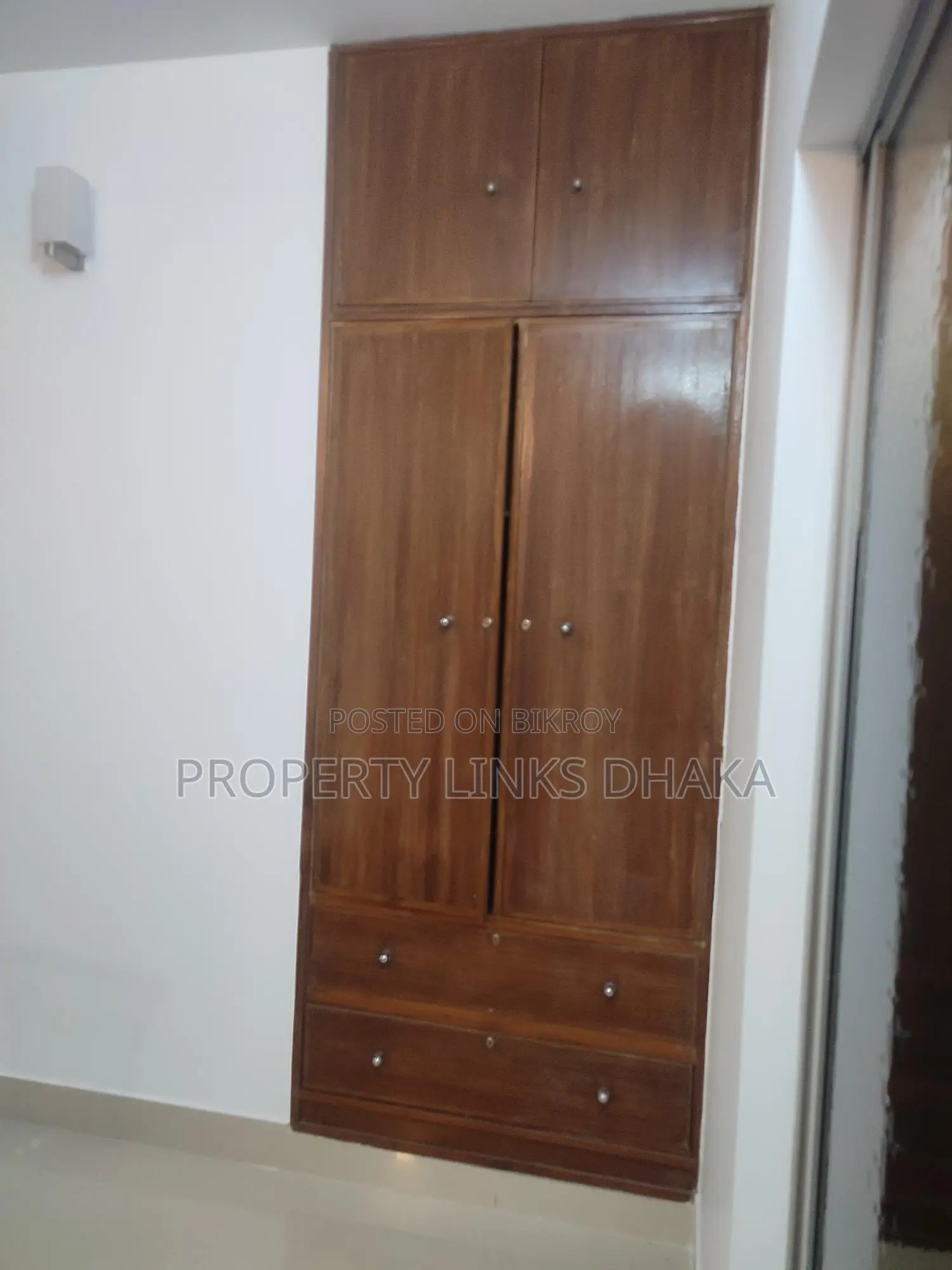Newly Renovated flat for Rent in Baridhara Diplomatic Zone