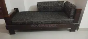 Used made divan