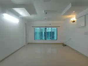 4bdrm Apartment in Basundhara for Rent
