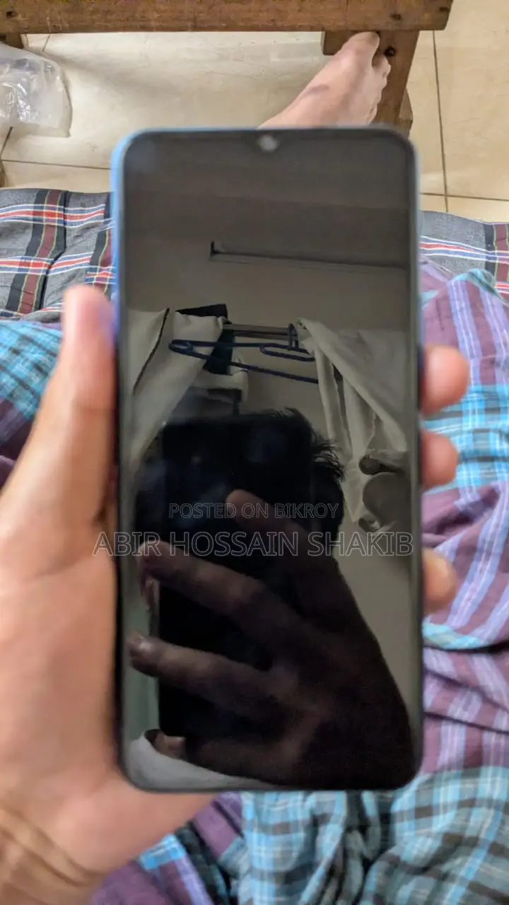 Vivo Y20s . (Used)