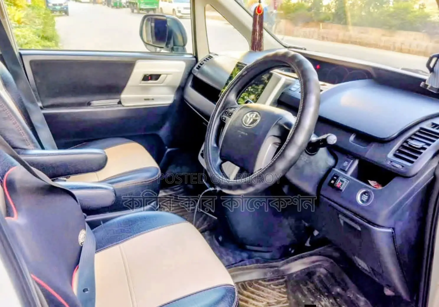 Toyota Noah si push 2013