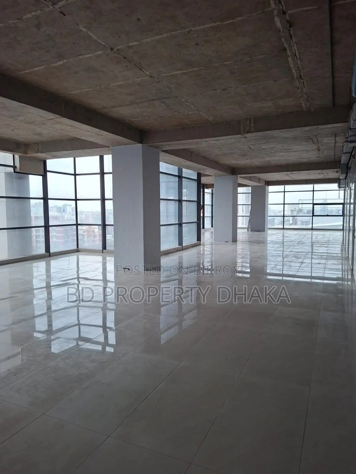 7000 Sqft New Excellent Open Commercial Space Rent in Gulshan Avenue