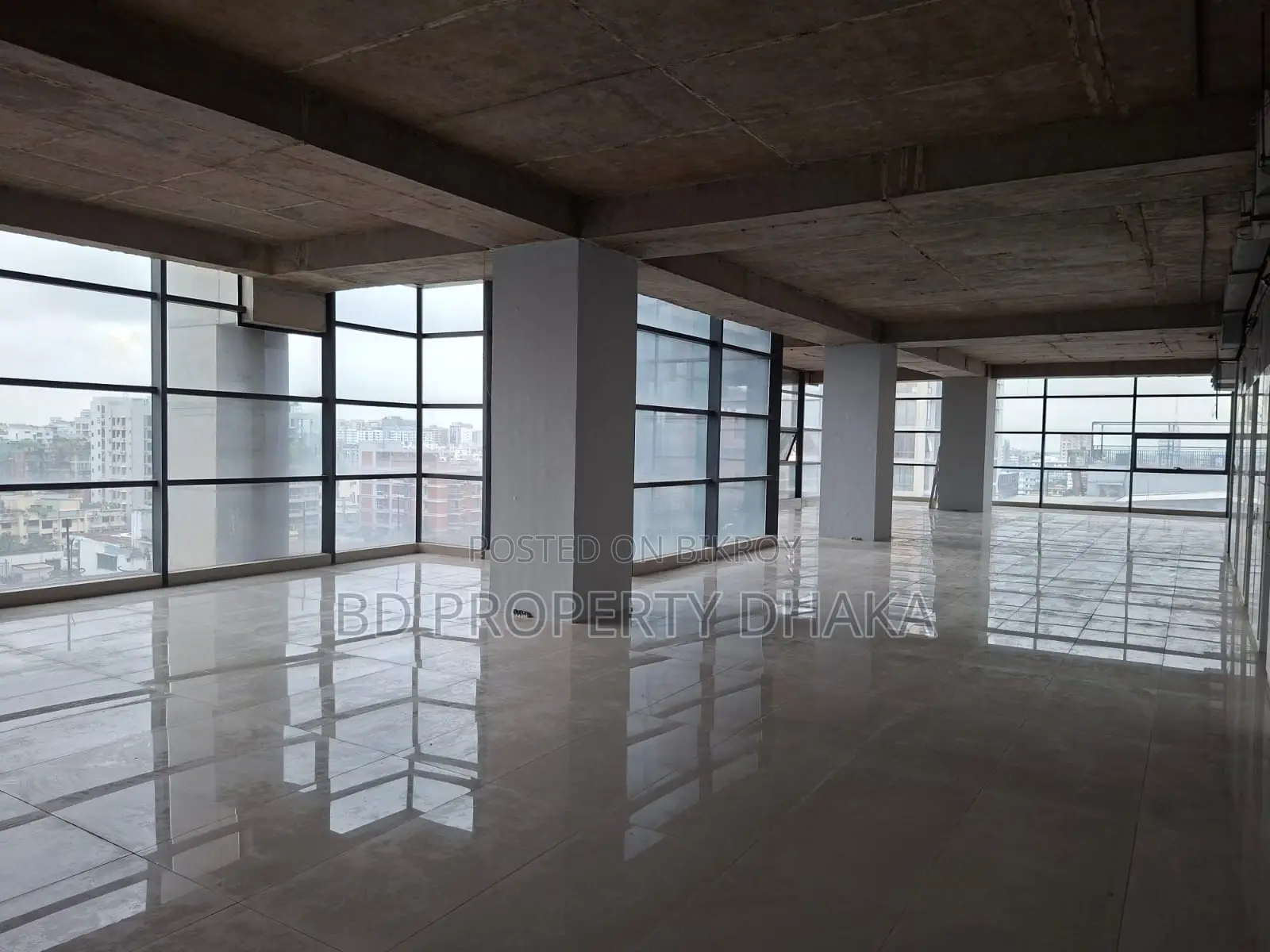 7000 Sqft New Excellent Open Commercial Space Rent in Gulshan Avenue