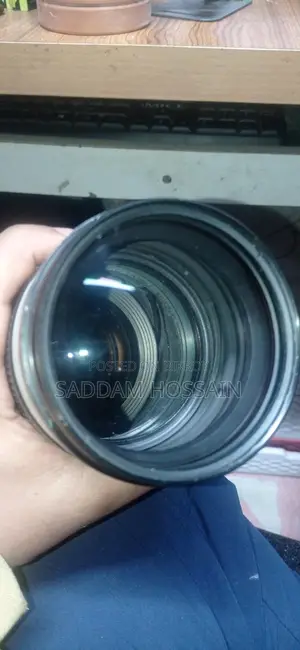 Cannon 70-200 - 2.8 Lens with no defects