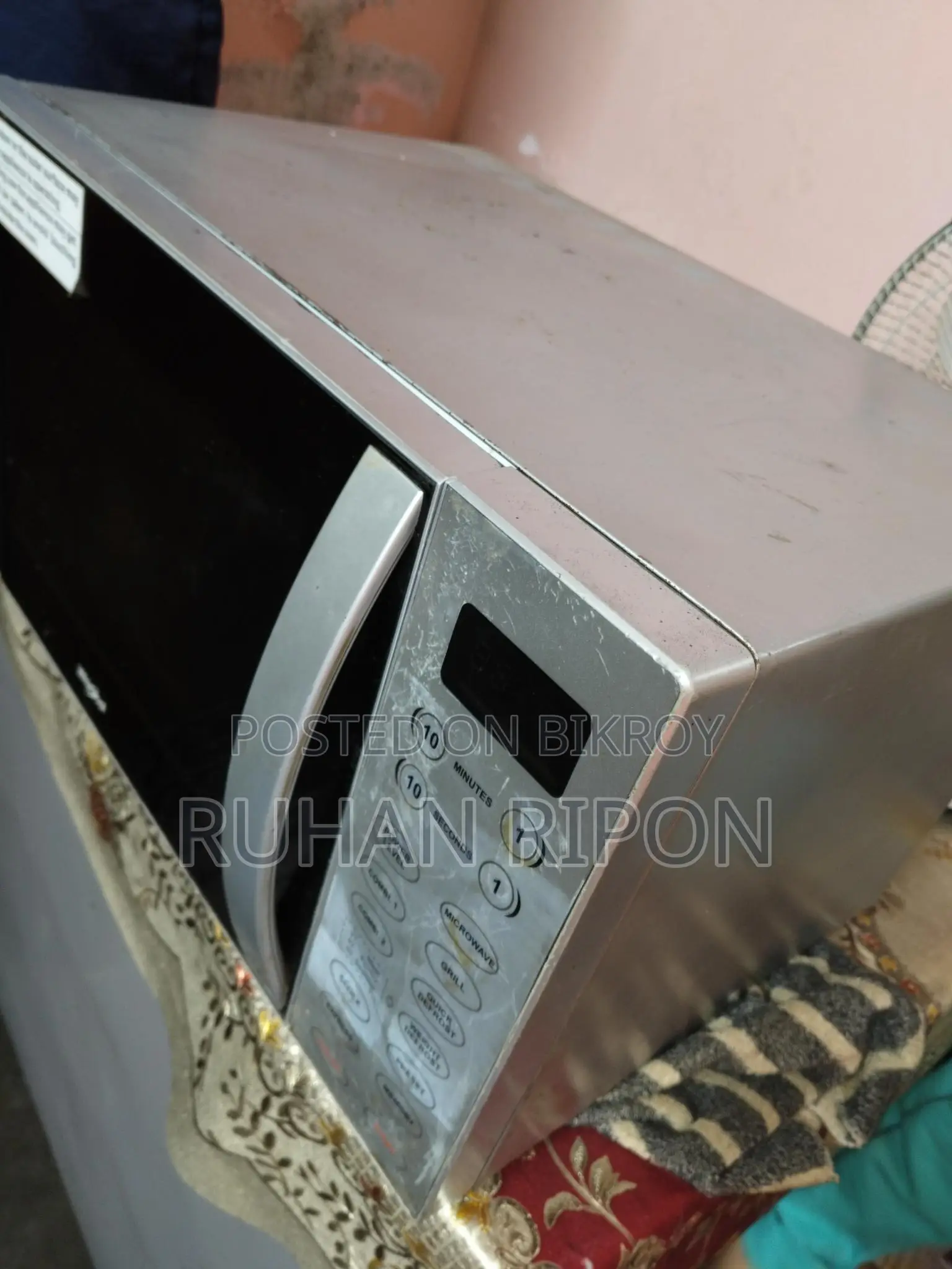 Urgent Microwave Oven for Sale